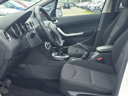 Peugeot 408 1.6 MT (110 л.с.), 2013 Peugeot 408 1.6 MT (110 л.с.), 2013 — купить в Нижнем Новгороде