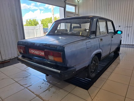 Lada (Ваз) 2105 1.5 MT (71 л.с.), 2005