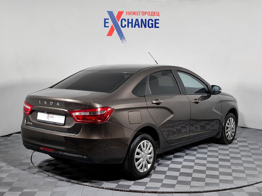 Lada (Ваз) Vesta 1.6 MT (106 л.с.), 2017