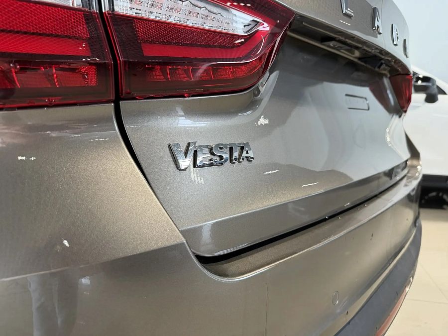 Lada (Ваз) Vesta SW 1.6 MT (106 л.с.), 2026