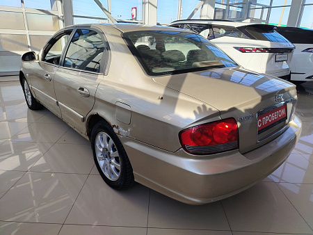 Hyundai Sonata 2.0 MT (131 л.с.), 2004 — купить в Нижнем Новгороде