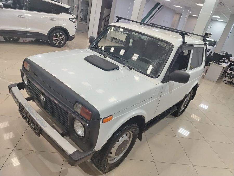 Lada (Ваз) 2121 (4x4) 1.7 MT (83 л.с.) 4WD, 2015 Lada (Ваз) 2121 (4x4) 1.7 MT (83 л.с.) 4WD, 2015
