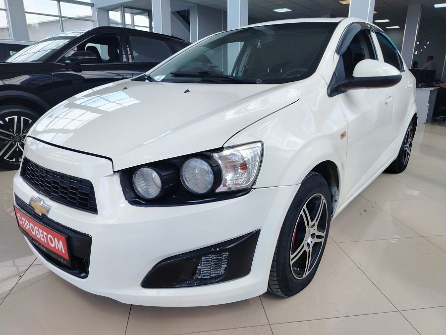 Chevrolet Aveo 1.6 MT (115 л.с.), 2014