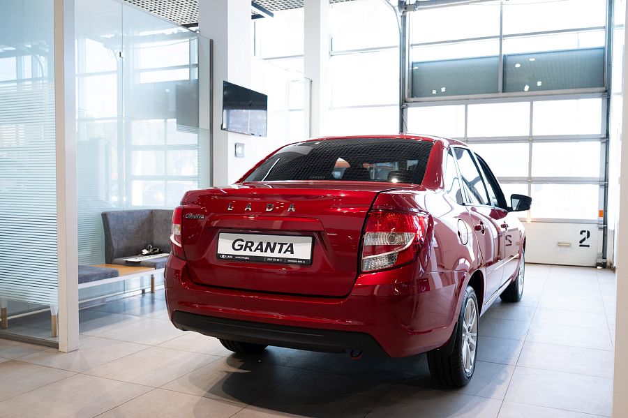 Lada (Ваз) Granta 1.6 MT (90 л.с.), 2026