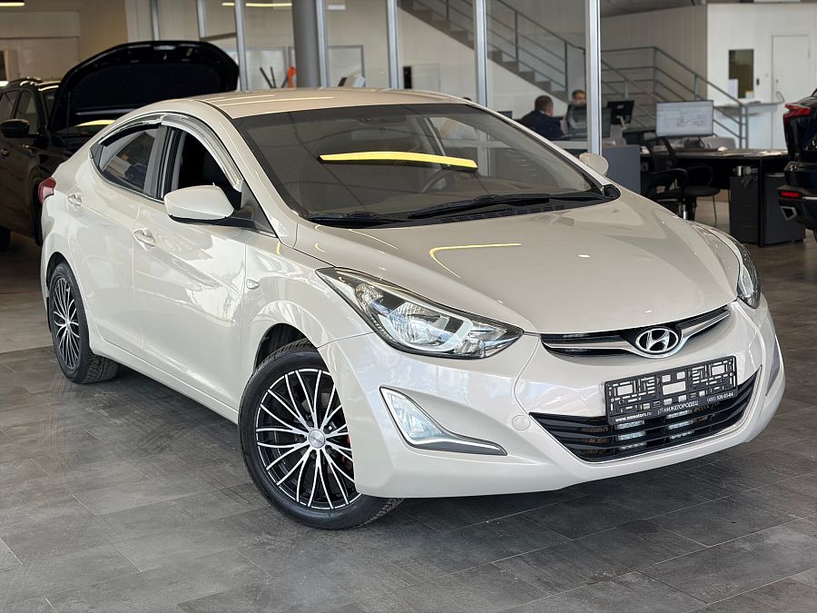 Hyundai Elantra 1.6 AT (132 л.с.), 2015