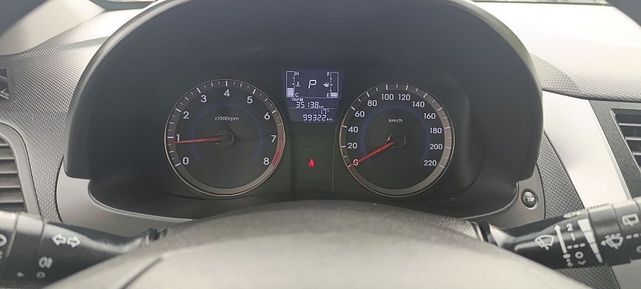 Hyundai Solaris 1.6 AT (123 л.с.), 2015