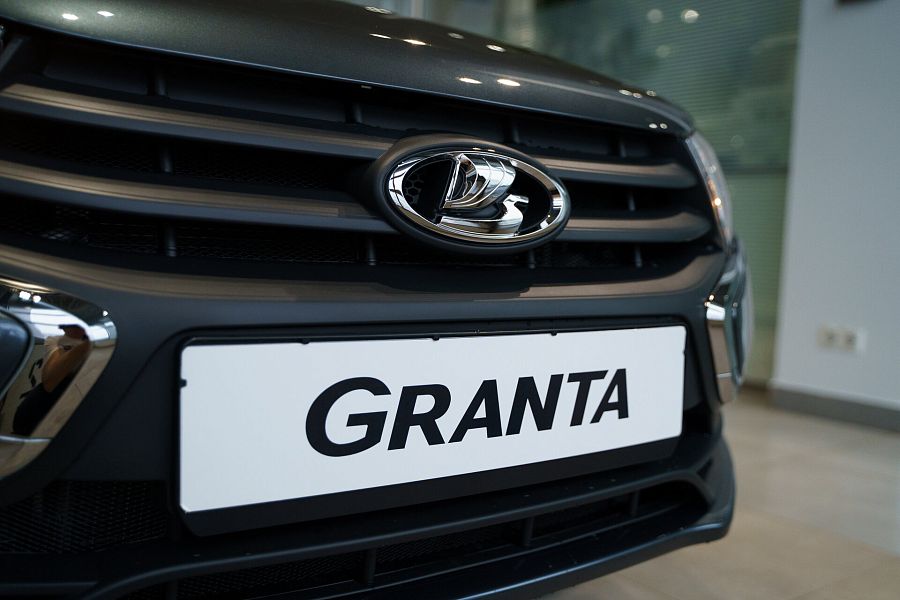 Lada (Ваз) Granta 1.6 MT (106 л.с.), 2026