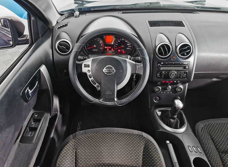 Nissan Qashqai 1.6 MT (114 л.с.), 2008
