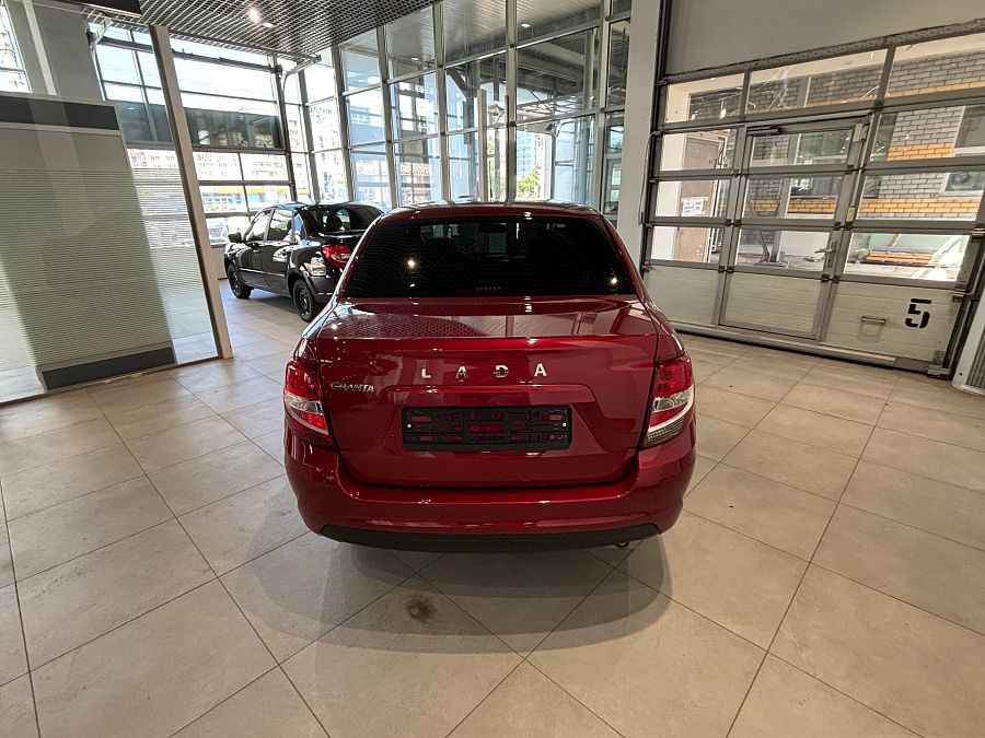 Lada (Ваз) Granta 1.6 MT (90 л.с.), 2026
