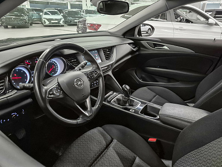 Opel Insignia 1.6d MT (136 л.с.), 2019 — купить в Нижнем Новгороде