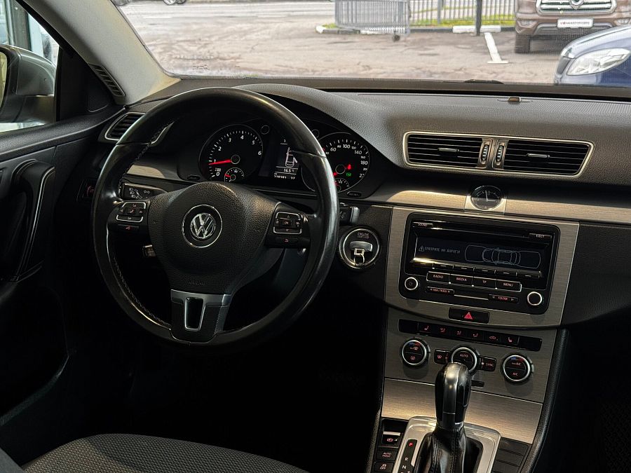 Volkswagen Passat 1.8 AMT (152 л.с.), 2012 Volkswagen Passat 1.8 AMT (152 л.с.), 2012