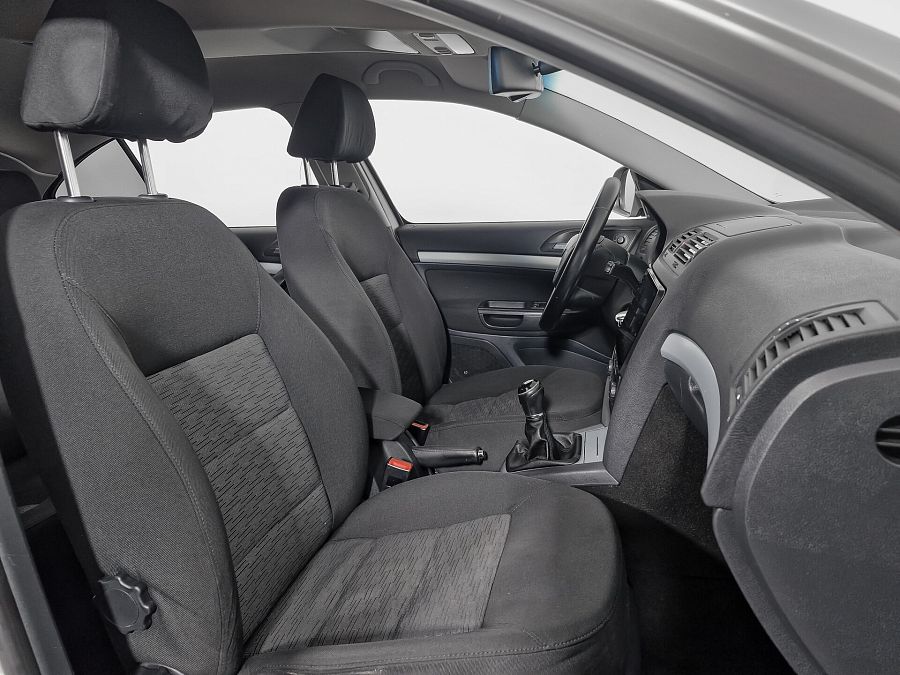 Skoda Octavia 1.6 MT (102 л.с.), 2010 Skoda Octavia 1.6 MT (102 л.с.), 2010