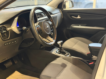 Kia Rio 1.6 AT (123 л.с.), 2020 Kia Rio 1.6 AT (123 л.с.), 2020 — купить в Нижнем Новгороде
