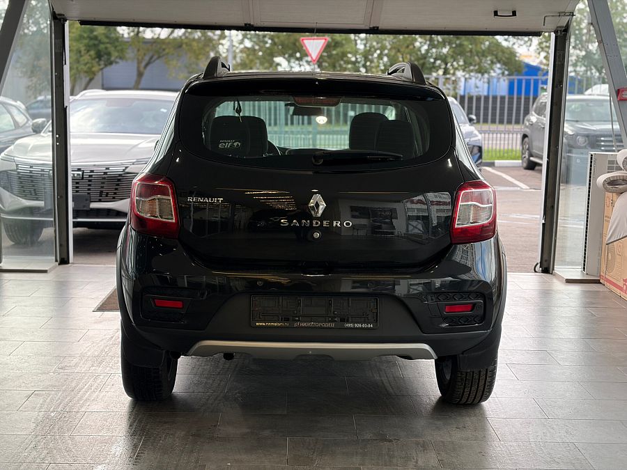 Renault Sandero Stepway 1.6 MT (82 л.с.), 2018 Renault Sandero Stepway 1.6 MT (82 л.с.), 2018