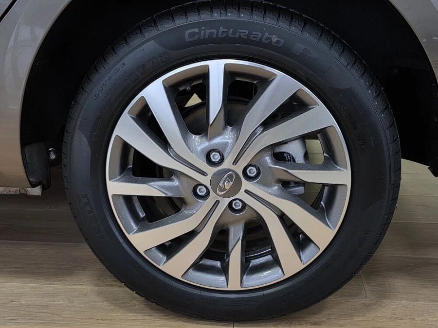 Lada (Ваз) Aura 1.8 CVT (122 л.с.), 2025 Lada (Ваз) Aura 1.8 CVT (122 л.с.), 2025