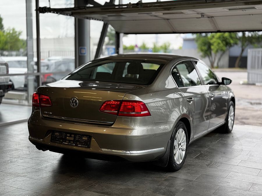 Volkswagen Passat 1.8 AMT (152 л.с.), 2012 Volkswagen Passat 1.8 AMT (152 л.с.), 2012
