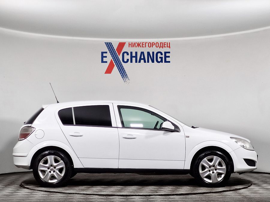 Opel Astra 1.6 AMT (115 л.с.), 2011 Opel Astra 1.6 AMT (115 л.с.), 2011