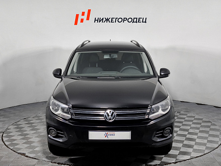 Volkswagen Tiguan 2.0 AT (170 л.с.) 4WD, 2013 — купить в Нижнем Новгороде