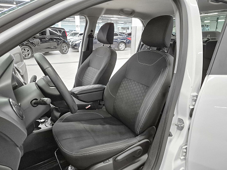 Renault Logan 1.6 MT (82 л.с.), 2019 Renault Logan 1.6 MT (82 л.с.), 2019 — купить в Нижнем Новгороде