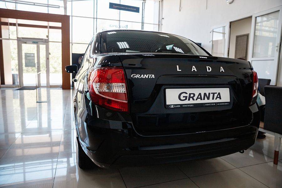 Lada (Ваз) Granta 1.6 MT (90 л.с.), 2026