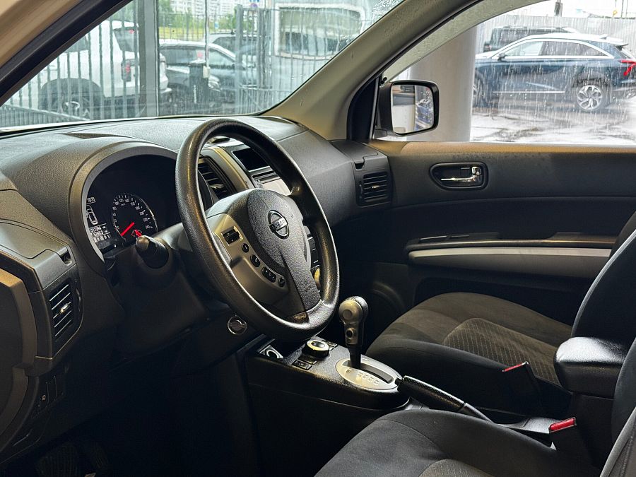 Nissan X-Trail 2.0 CVT (141 л.с.) 4WD, 2012 Nissan X-Trail 2.0 CVT (141 л.с.) 4WD, 2012