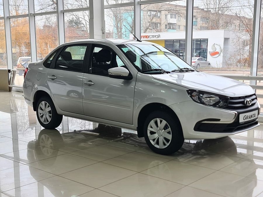 Lada (Ваз) Granta 1.6 MT (90 л.с.), 2026 Lada (Ваз) Granta 1.6 MT (90 л.с.), 2026