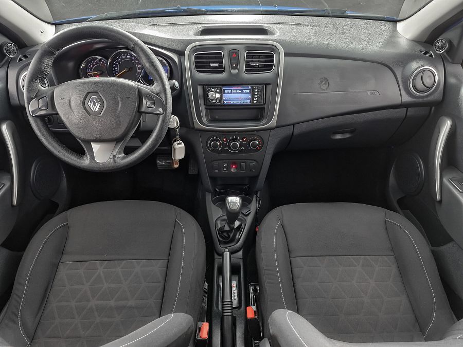 Renault Sandero Stepway 1.6 AMT (82 л.с.), 2015