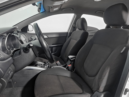 Kia Cerato 5-speed 1.6 MT (126 л.с.), 2011 Kia Cerato 5-speed 1.6 MT (126 л.с.), 2011 — купить в Нижнем Новгороде