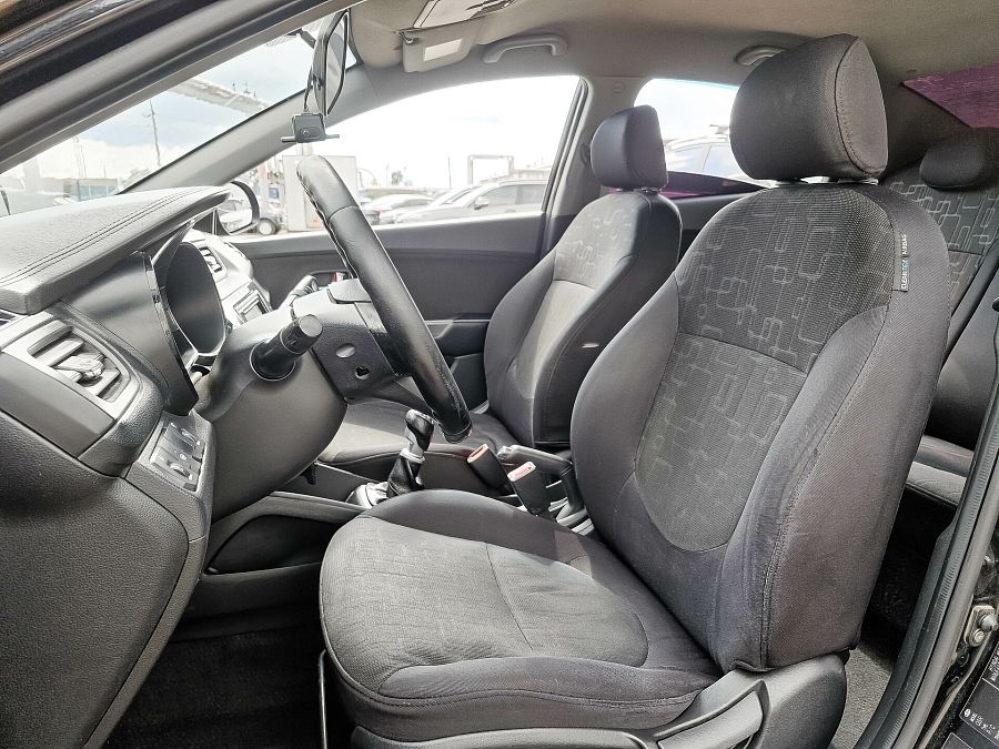 Kia Rio 5-speed 1.6 MT (123 л.с.), 2011 Kia Rio 5-speed 1.6 MT (123 л.с.), 2011