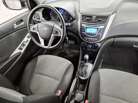 Hyundai Solaris 1.6 AT (123 л.с.), 2014 Hyundai Solaris 1.6 AT (123 л.с.), 2014 — купить в Нижнем Новгороде