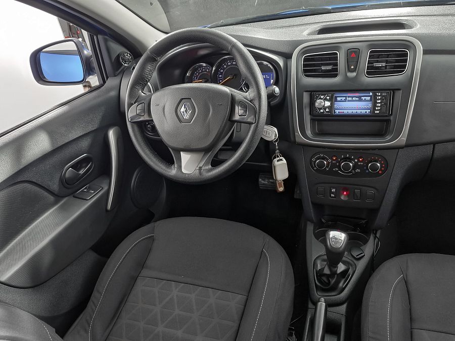 Renault Sandero Stepway 1.6 AMT (82 л.с.), 2015