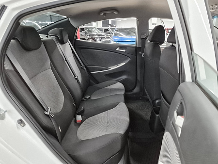 Hyundai Solaris 1.6 AT (123 л.с.), 2014 Hyundai Solaris 1.6 AT (123 л.с.), 2014 — купить в Нижнем Новгороде