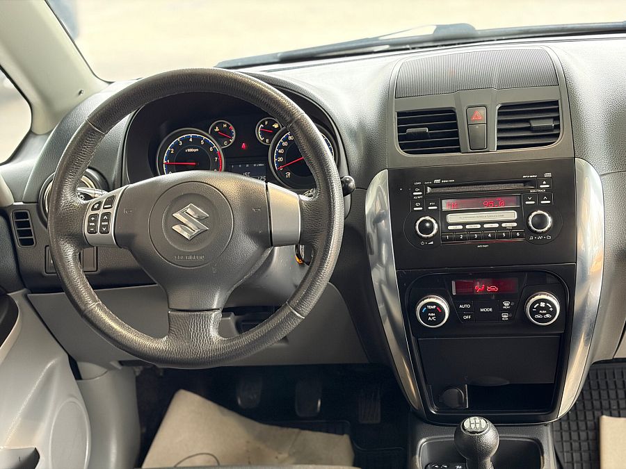 Suzuki SX4 1.6 MT (112 л.с.), 2013 Suzuki SX4 1.6 MT (112 л.с.), 2013