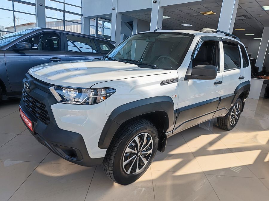 Lada (Ваз) Niva Travel 1.7 MT (83 л.с.) 4WD, 2024 Lada (Ваз) Niva Travel 1.7 MT (83 л.с.) 4WD, 2024