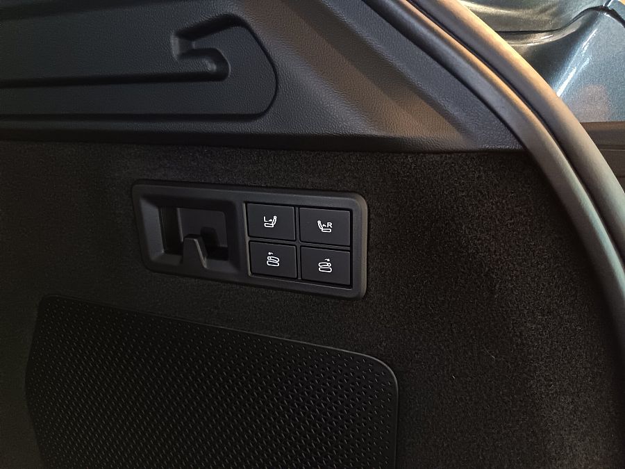 Exeed Exlantix ET 1.5hyb AT (469 л.с.) 4WD, 2026