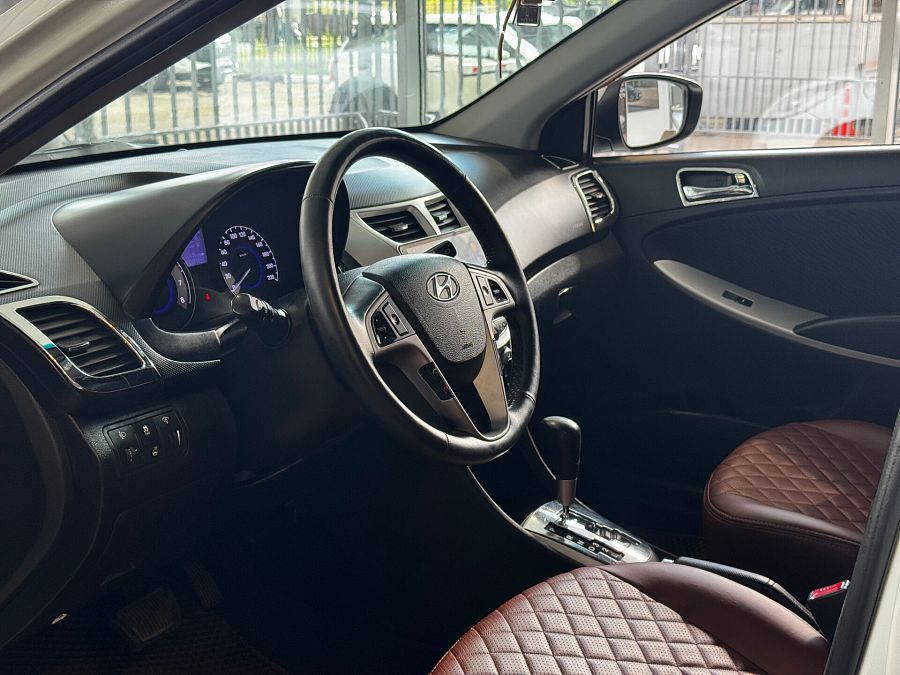 Hyundai Solaris 1.6 AT (123 л.с.), 2013 Hyundai Solaris 1.6 AT (123 л.с.), 2013