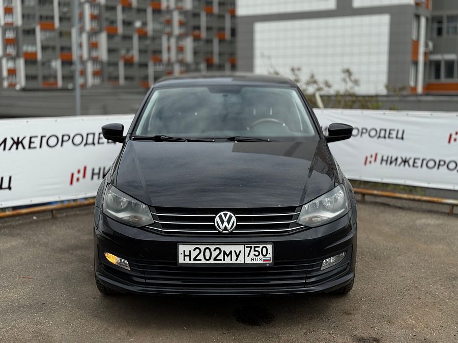 Volkswagen Polo 1.6 MT (105 л.с.), 2015