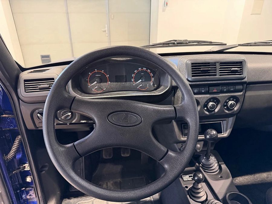 Lada (Ваз) Niva Legend 1.7 MT (83 л.с.) 4WD, 2026 Lada (Ваз) Niva Legend 1.7 MT (83 л.с.) 4WD, 2026