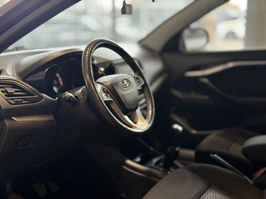 Lada (Ваз) Vesta 1.6 MT (106 л.с.), 2021