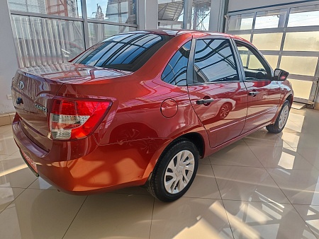 Lada (Ваз) Granta 1.6 MT (87 л.с.), 2017 Lada (Ваз) Granta 1.6 MT (87 л.с.), 2017