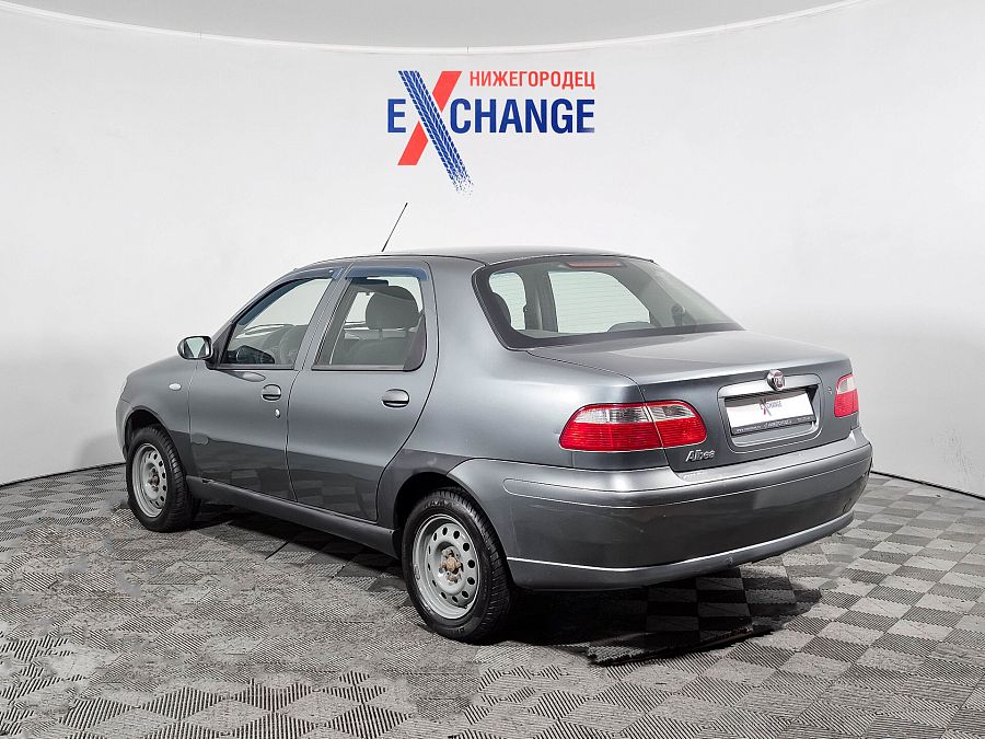 Fiat Albea 1.4 MT (77 л.с.), 2010 Fiat Albea 1.4 MT (77 л.с.), 2010