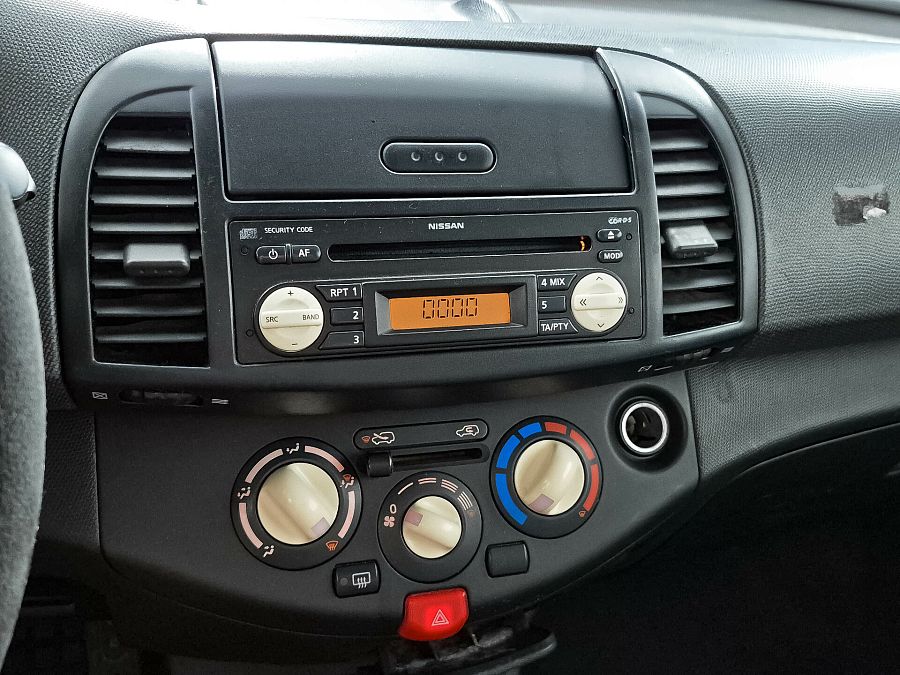 Nissan Micra 1.2 MT (65 л.с.), 2003