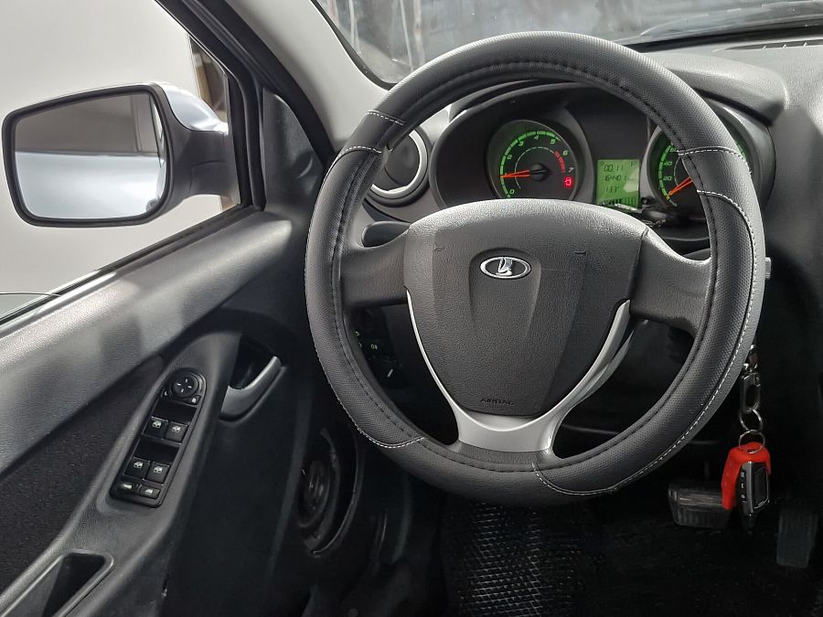 Lada (Ваз) Kalina 1.6 AT (98 л.с.), 2013