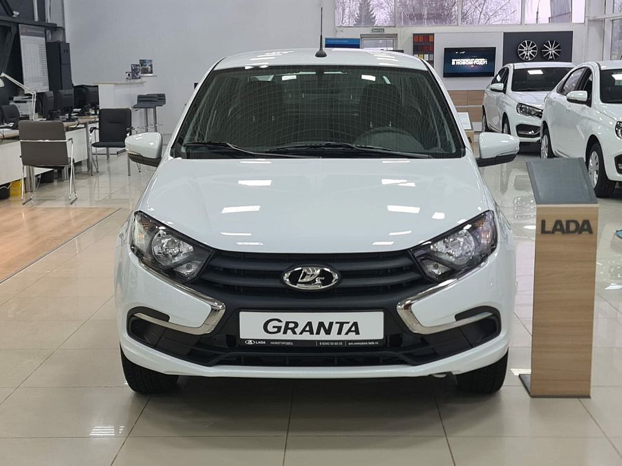 Lada (Ваз) Granta 1.6 MT (90 л.с.), 2026