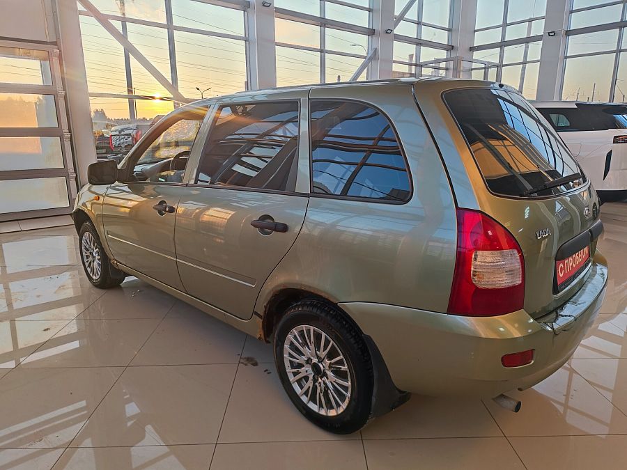 Lada (Ваз) Kalina 1.6 MT (81 л.с.), 2010