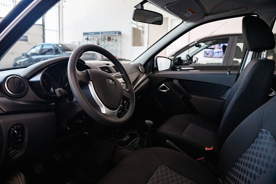 Lada (Ваз) Granta 1.6 MT (90 л.с.), 2026 Lada (Ваз) Granta 1.6 MT (90 л.с.), 2026