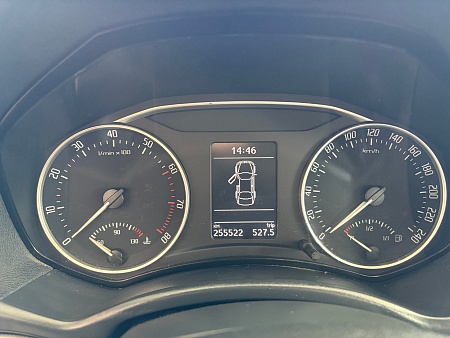Skoda Octavia 1.6 MT (102 л.с.), 2010