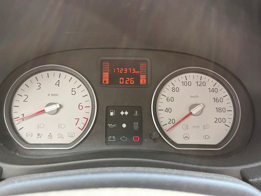 Renault Sandero 1.6 MT (103 л.с.), 2011 Renault Sandero 1.6 MT (103 л.с.), 2011