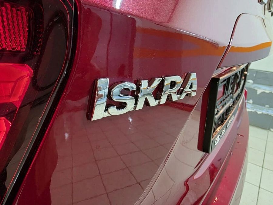 Lada (Ваз) Iskra 1.6 CVT (106 л.с.), 2026