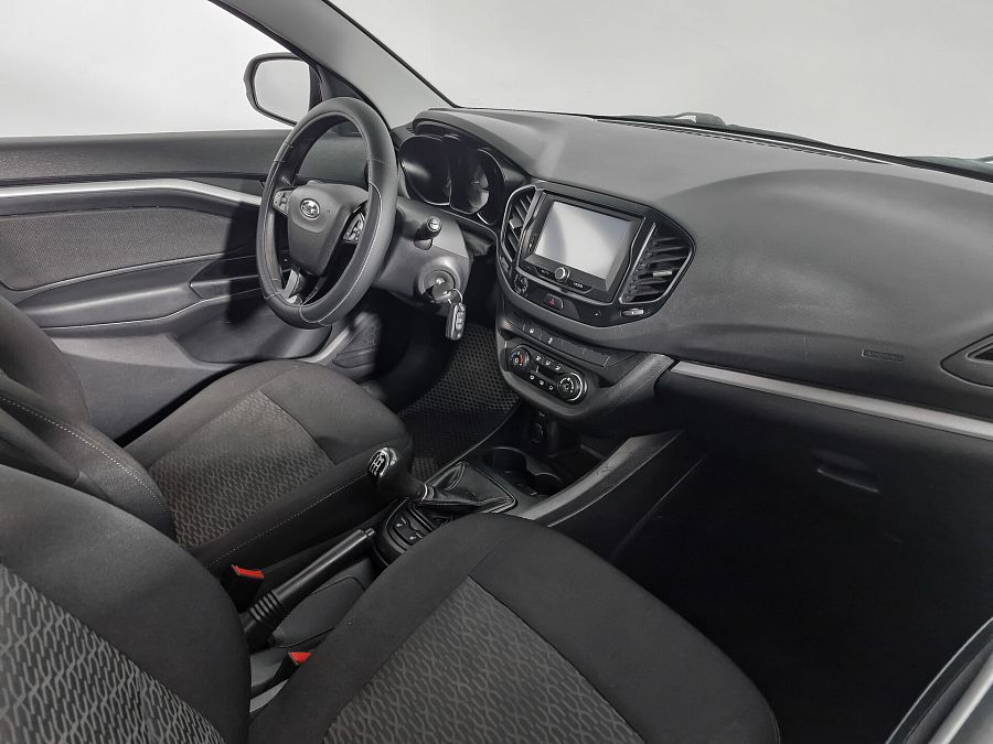 Lada (Ваз) Vesta 1.6 MT (106 л.с.), 2017